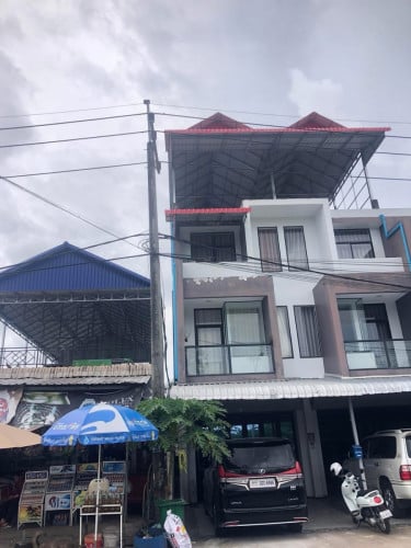 ផ្ទះអាជីវកម្មលក់