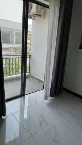 ផ្ទះជួល ឬស លក់