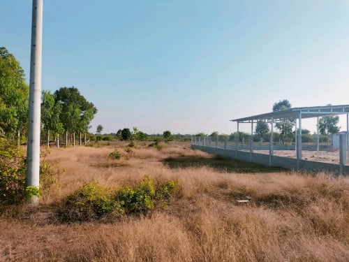 ដីលក់ ( កំពង់ឆ្នាំង )