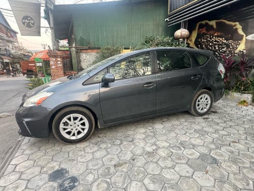 មកដល់ 2012 Prius V USA Full opt 3’ ប្រផេះស្លាបក្អែក មេឡានកំពូលមិនងាយជួប