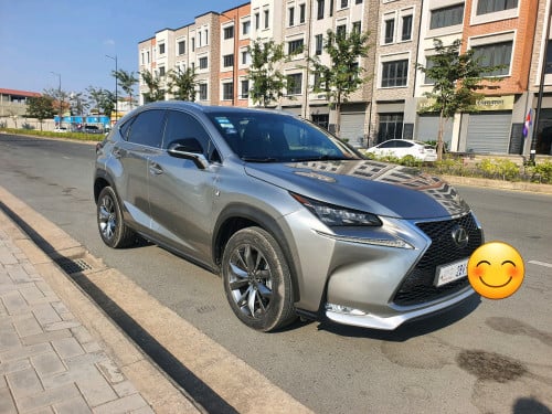 លក់ 2016 Nx200t F-Sport គុជ3 ក្នុងក្រហម