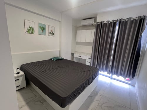 $240 Condo for Rent : Building G