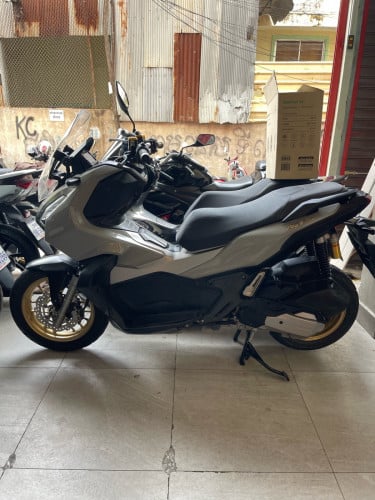 ស្អាត់បងៗADV021