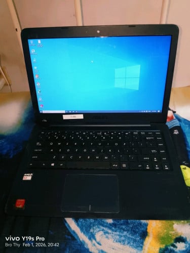 លក់ Asus 50$ ( អត់ដែលសូវប្រើ )