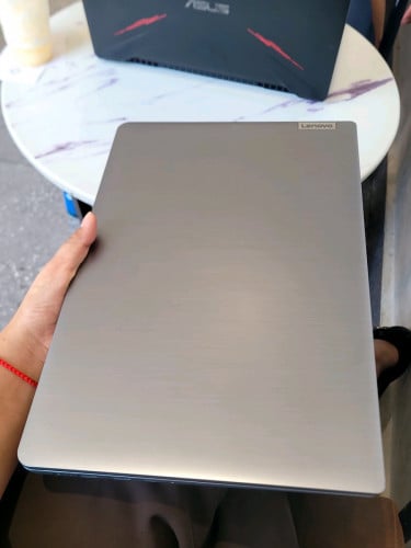 ចង់លក់ Lenovo IdeaPad 3 នៅស្អាតដូចថ្មី 99% លក់ជូនធូរៗ