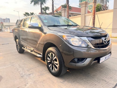 ឡានលក់បងប្អូន Mazda BT50 2020 កំពូលឡានថ្មី គ្មានកន្លែងទាស់