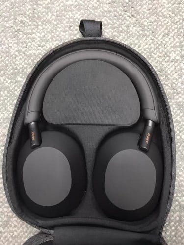 កាស Sony WH-1000xm5 មួយទឹកដូចថ្មី Condition 99%