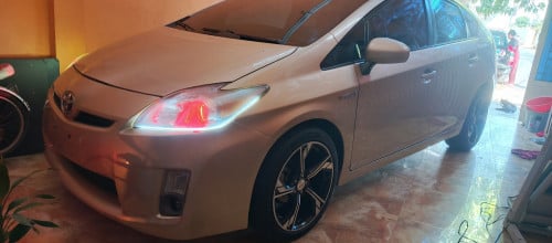 ឡានម្ចាស់ដេីមផ្ទាល់Zinទី1 Prius 2010 option 3 Solar