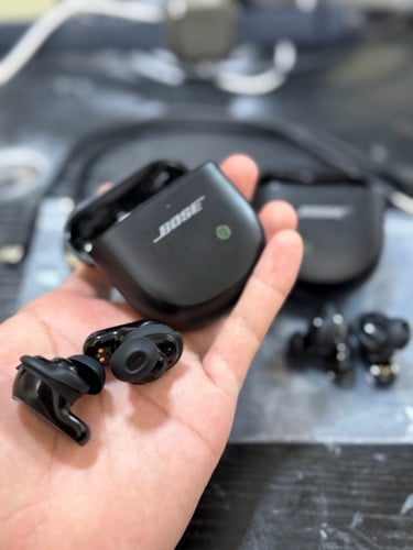 Bose Quietcomfort Ultra Earbuds 98%