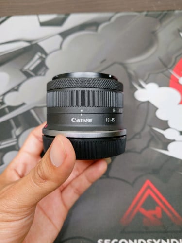 Canon kit lens RF-S 18-45mm