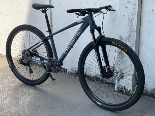 Crosstec 29” S គ្រឿងShimano ហ្រ្វាំងប្រេង Shimano បូមSR ដុំប៉ាដាងរ៉ែ