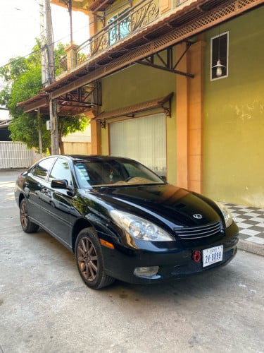 ES300 ឆ្នាំ​2002​ ប៉ុង​1