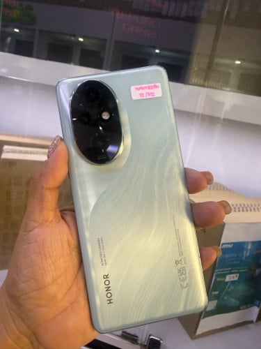 HONOR200Pro 12G 512G 98%299$ អត់ឆ្នាំសាក់