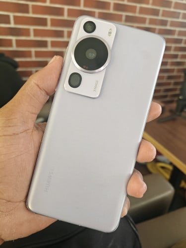 Huawei P 60 Pro 8g/256g(វៃដូរបាន)👉285