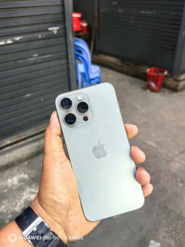 iPhone 15 Pro Max ZP
