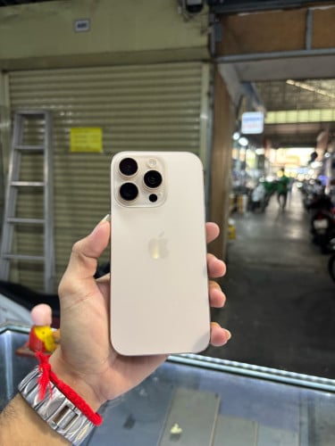 Iphone16pro 256G ZP ថ្ម92% ម៉ាសុីនសានុំណែន ជាំតិចដូចរូប