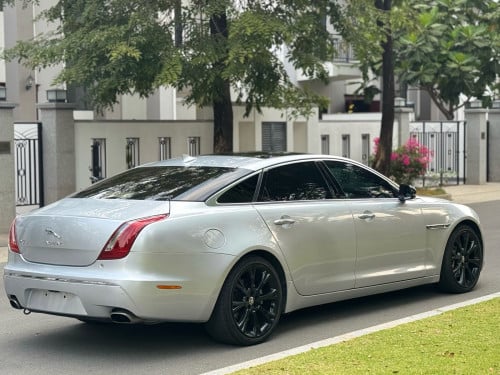 JAGUAR XJL PORTFOLIO