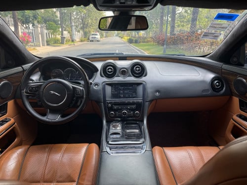 JAGUAR XJL PORTFOLIO