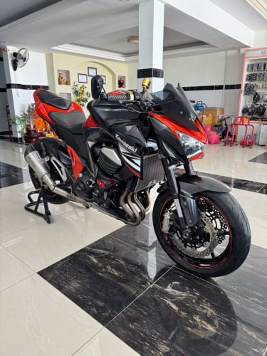 Kawasaki Z800 2013 full tax