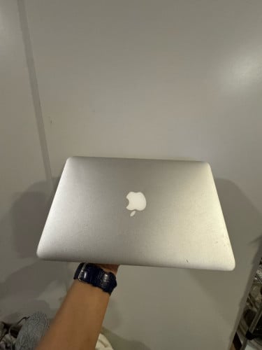Macbook air 2011 13inch, អត់ឆ្នាំងសាកលក់