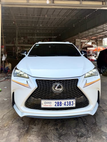 NX 200T 015 F sport Full 7ប៊ូតុង ក្នុងឈើរីហ្សុីន