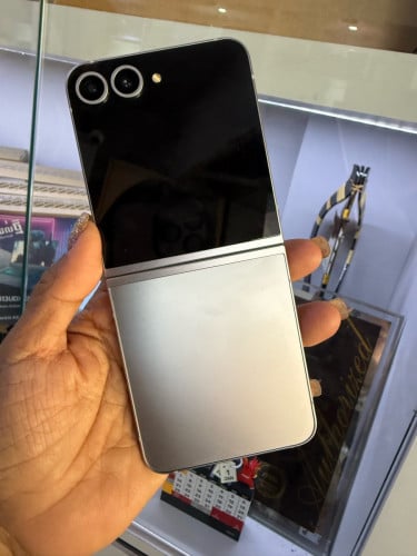 Samsung ZFlip6 12G 512G99%