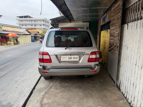 Toyota Landcruiser 2001ម៉ាស៊ូត