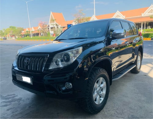 Toyota Prado 2010 ឡានអេមណាស់ម៉ាសុីនកប់
