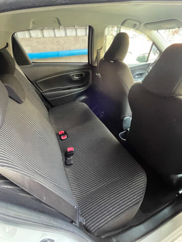 Toyota Vitz 2014