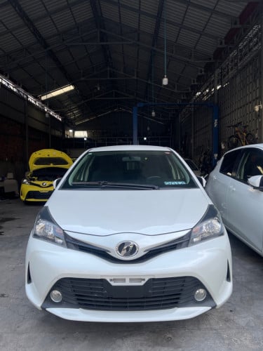 Toyota Vitz 2014