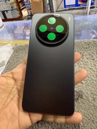Vivo X200s 5G Ram12G Memory256G C/H Sim2 99% មានឆ្នាំងសាក