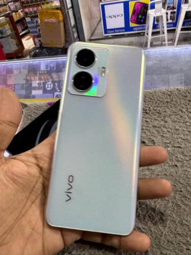 Vivo Y55 Ram8G Memory128G ក្រុមហ៊ុនសុីមពីរ មានឆ្នាំងសាក