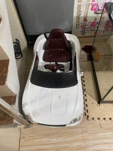 ឡានអាគុយ