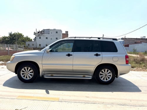 ឡានផ្ទាល់ខ្លួនសម្រាប់លក់