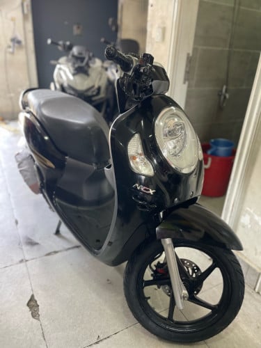 ថ្មីក្រដាសពន្ធបងៗ