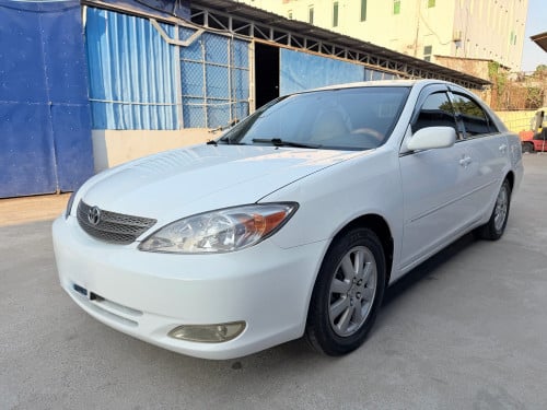 Toyota Camry 2003 XLE Half Full ម្ចាស់ដើមទី១