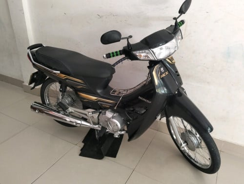 មានកាតគ្រីត្រឹមត្រូវម្ចាស់ដើម