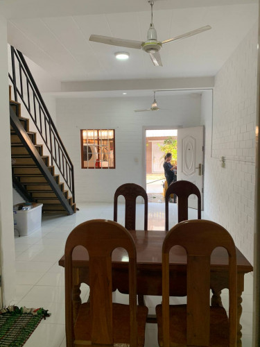 ផ្ទះលក់ ជិតប្រលានថ្មី