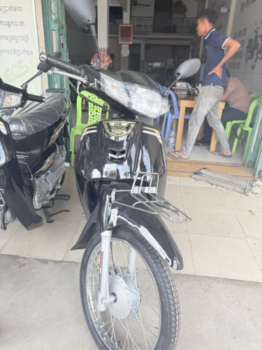 សង់025 ប្រើប៊េនថ្មីកេសតំលៃ 1380$