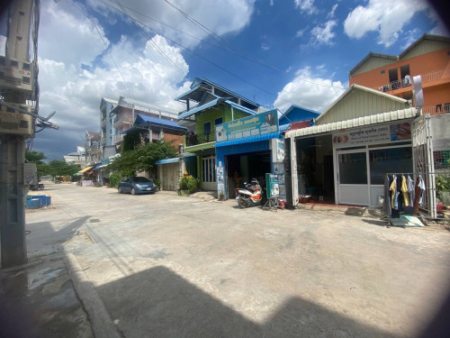 ផ្ទះលក់ក្រោយបុរីឡុងនី គំរោង 1
