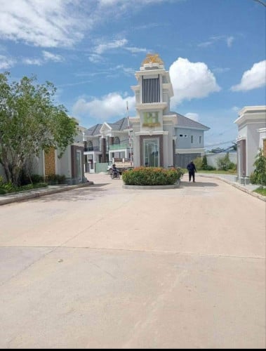 វិឡាទោលសំរាប់ជួលនៅក្បែរស្តុបបាគូ ផ្លូវ50ម