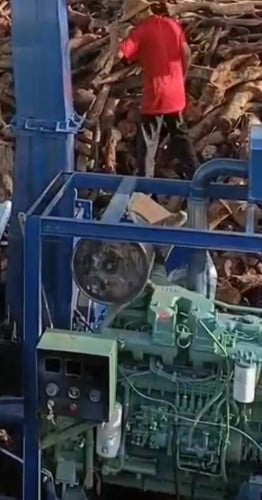 លក់ ជញ្ជីង80តោន និងម៉ាស៊ីនកិនឈើ