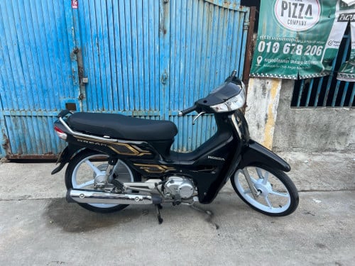 ម៉ូតូលក់ម៉ូតូខ្ញុំនៅថ្មី 90%