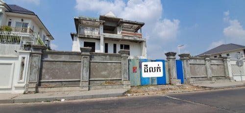 ដីលក់បន្ទាន់ - ទីតាំងជិតបុរីអង្គរភ្នំពេញ Aeon សែនសុខ