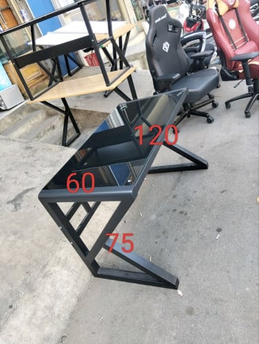 តុ Gaming table 120×60  ជើងដែក កញ្ចក់