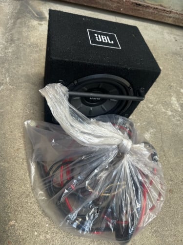សាប់ឡាន JBL មានទាំងខ្សែរ តំលៃ120$