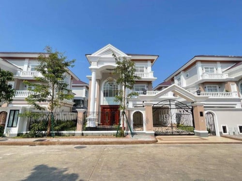 វីឡាព្រីនសម្រាប់ជួល  | Prince  Villa for Rent