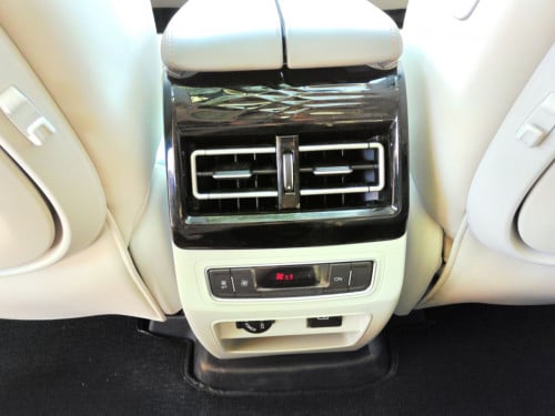 2024 DONGFENG FORTHING U-TOUR 1.5T ម៉ាស៊ីន Mitsubishi