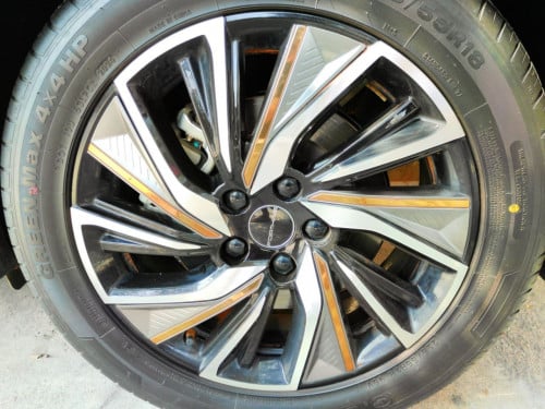 2024 DONGFENG FORTHING U-TOUR 1.5T ម៉ាស៊ីន Mitsubishi