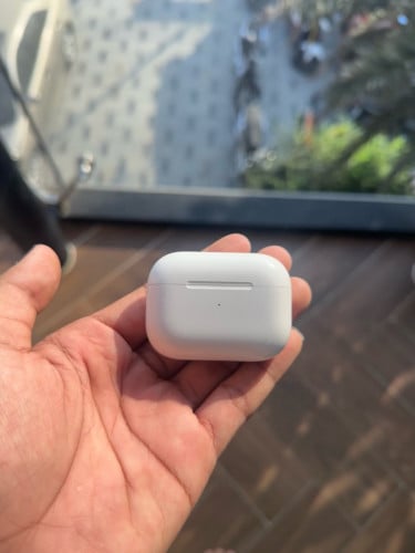 AirPod pro 2 98%